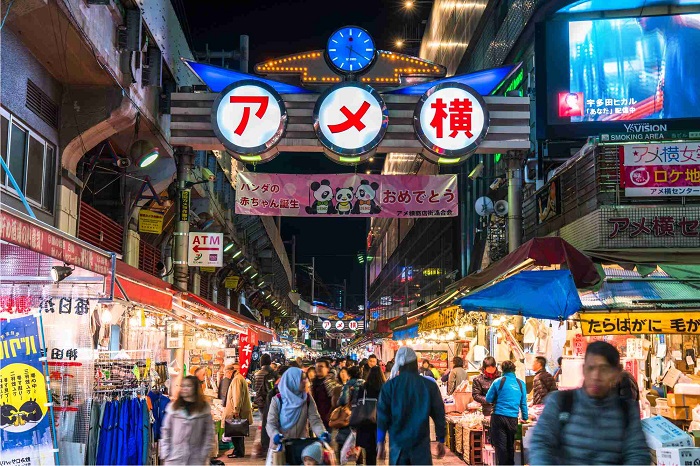 Chợ Ameya-Yokocho: Chợ đêm ẩm thực nổi tiếng nhất Tokyo