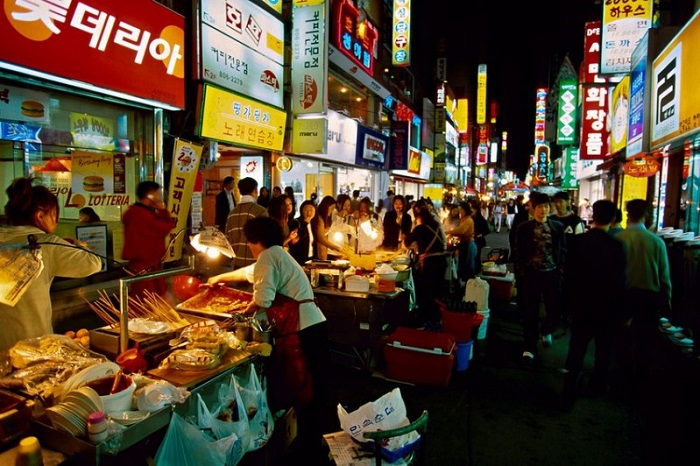 Chợ đêm Namdaemun Ẩm thực đa dạng 