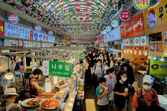 Chợ đêm Gwangjang: Thế giới ẩm thực đường phố đặc sắc