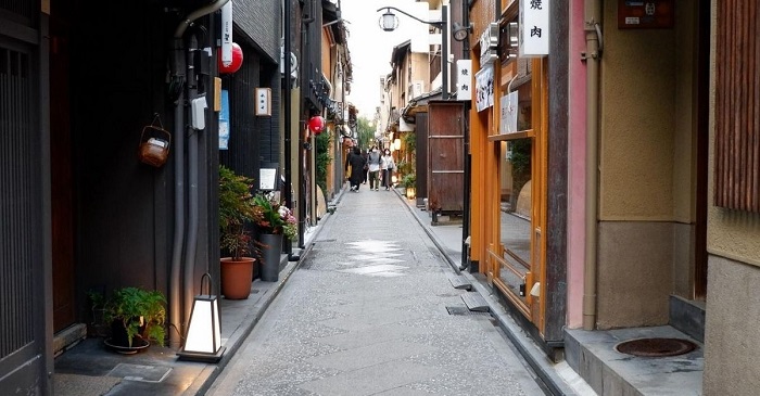 Khu phố Pontocho Kyoto là một điểm đến tuyệt