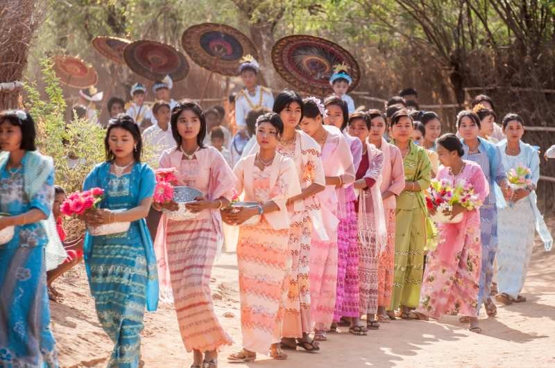 Trang Phục Truyền Thống Myanmar 