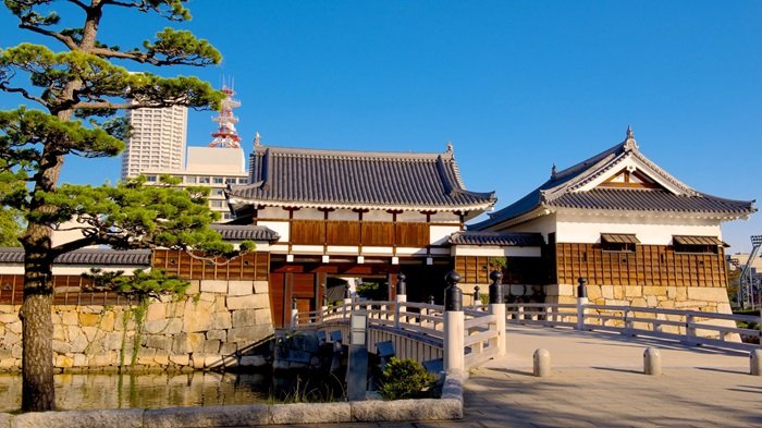  Lâu đài Hiroshima