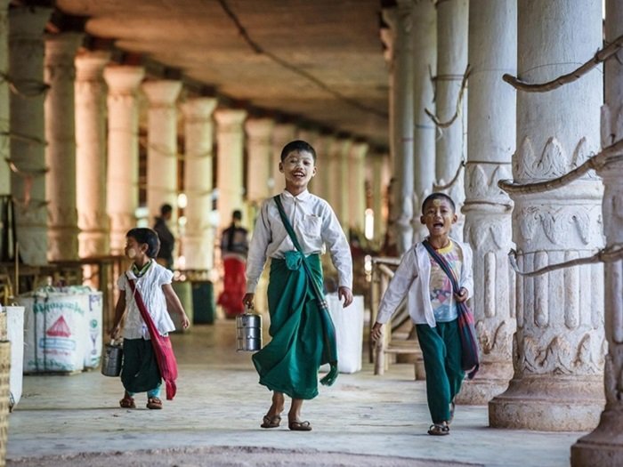 Trang Phục Truyền Thống Myanmar – Longyi - Mọi lứa tuổi giới tính