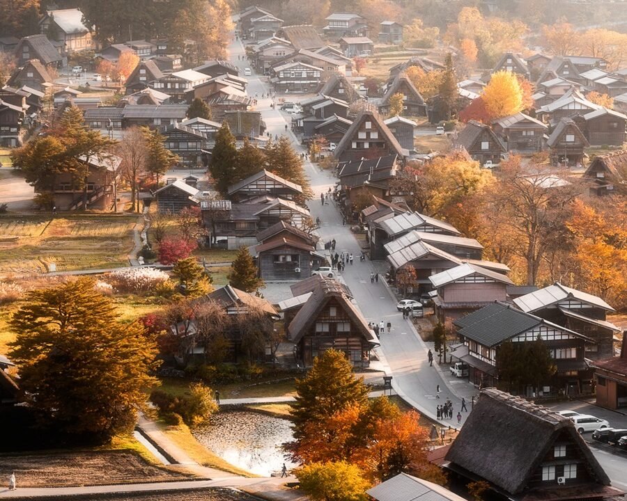 Làng Cổ Shirakawa-go mùa Thu