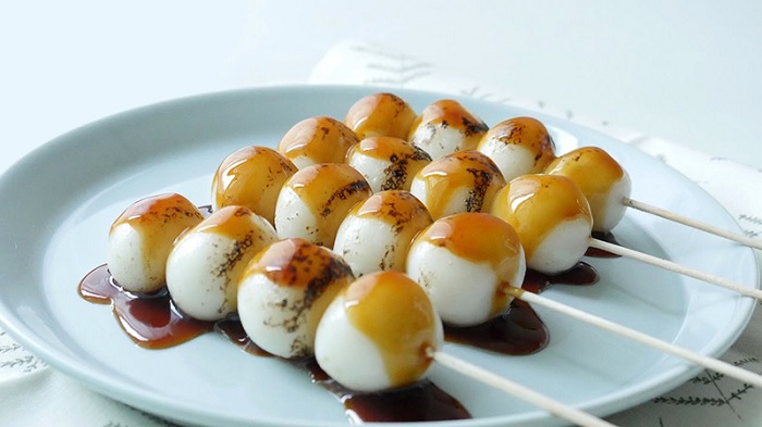 Mitarashi Dango