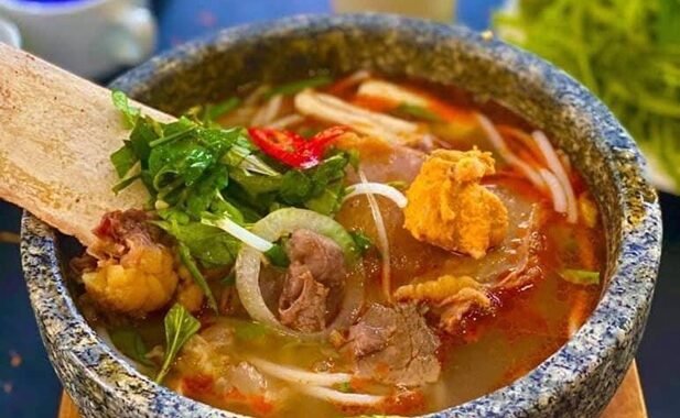 Bún Bò Bốc Khói (Đoàn Viên Quán)