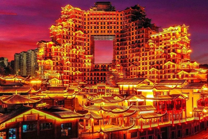 72 Kỳ Lầu