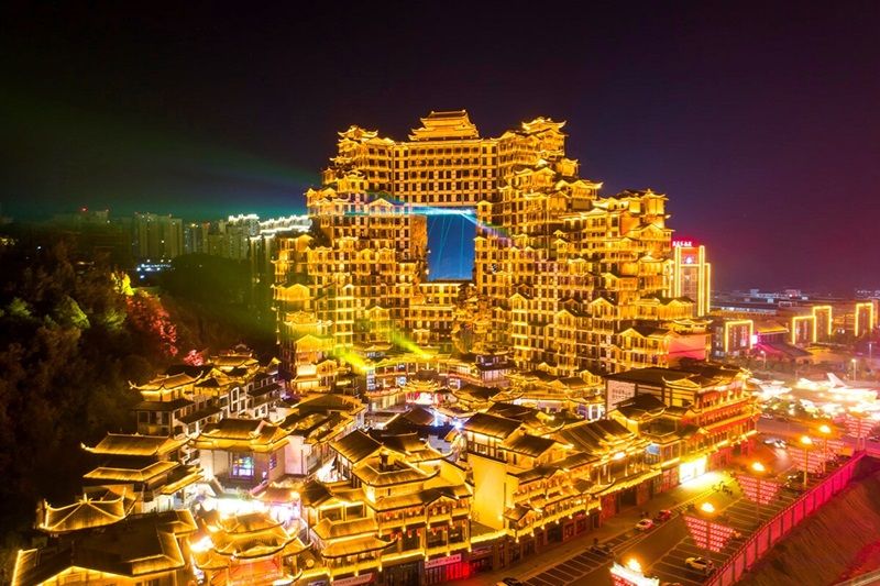 72 Kỳ Lầu