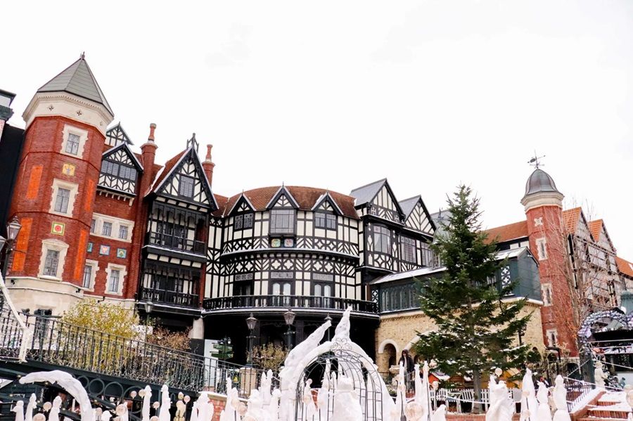 Shiroi Koibito Park