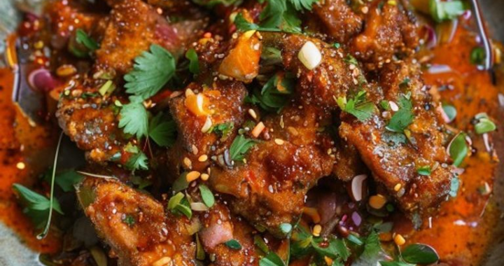 Cách Làm Thịt Chiên Trộn Sốt Thái Chua Cay Đậm Đà: Ăn Một Miếng Là Ghiền