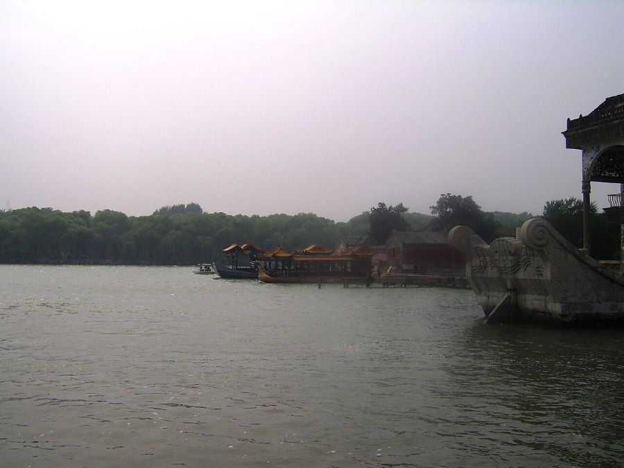 Hồ Côn Minh tại Di Hòa Viên, Bắc Kinh