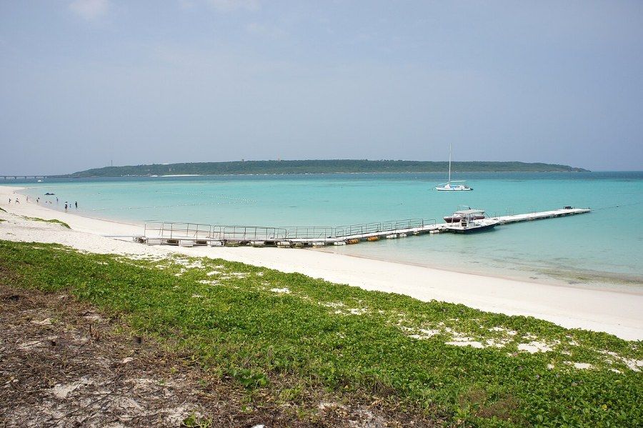 Bãi biển Yonahamaehama trên đảo Miyakojima Nhật Bản