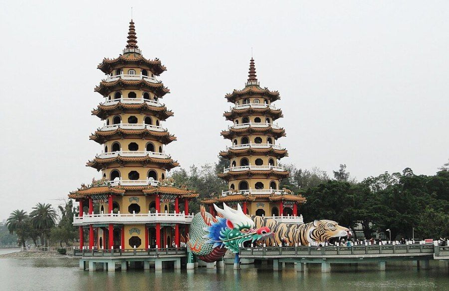 Tháp Rồng Hổ bên Đầm Liên Trì, Cao Hùng, Đài Loan
