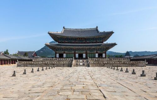 Điện Geunjeongjeon uy nghi tại Cung điện Gyeongbokgung, Seoul