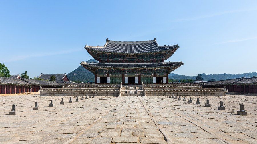 Điện Geunjeongjeon uy nghi tại Cung điện Gyeongbokgung, Seoul