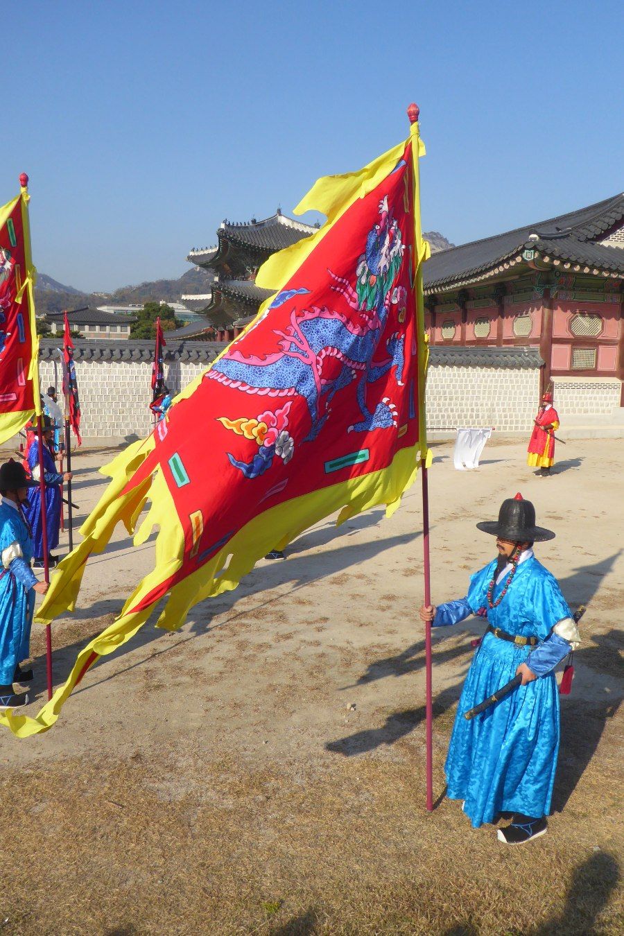 Lễ đổi gác truyền thống tại cổng Gwanghwamun, Gyeongbokgung