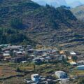 Làng văn hóa Lô Lô Chải nằm dưới chân cột cờ Lũng Cú, Hà Giang