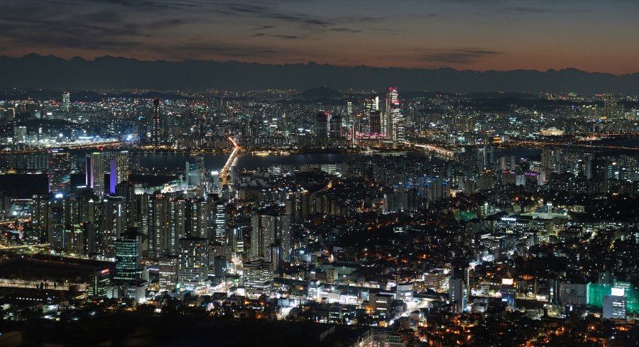 Tháp truyền hình N Seoul Tower biểu tượng của thành phố Seoul