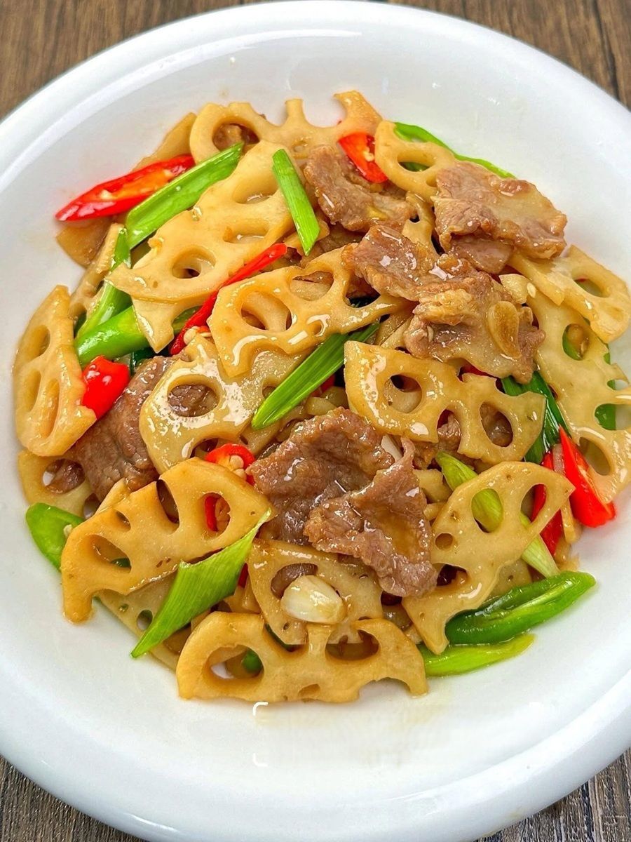 Củ sen xào thịt