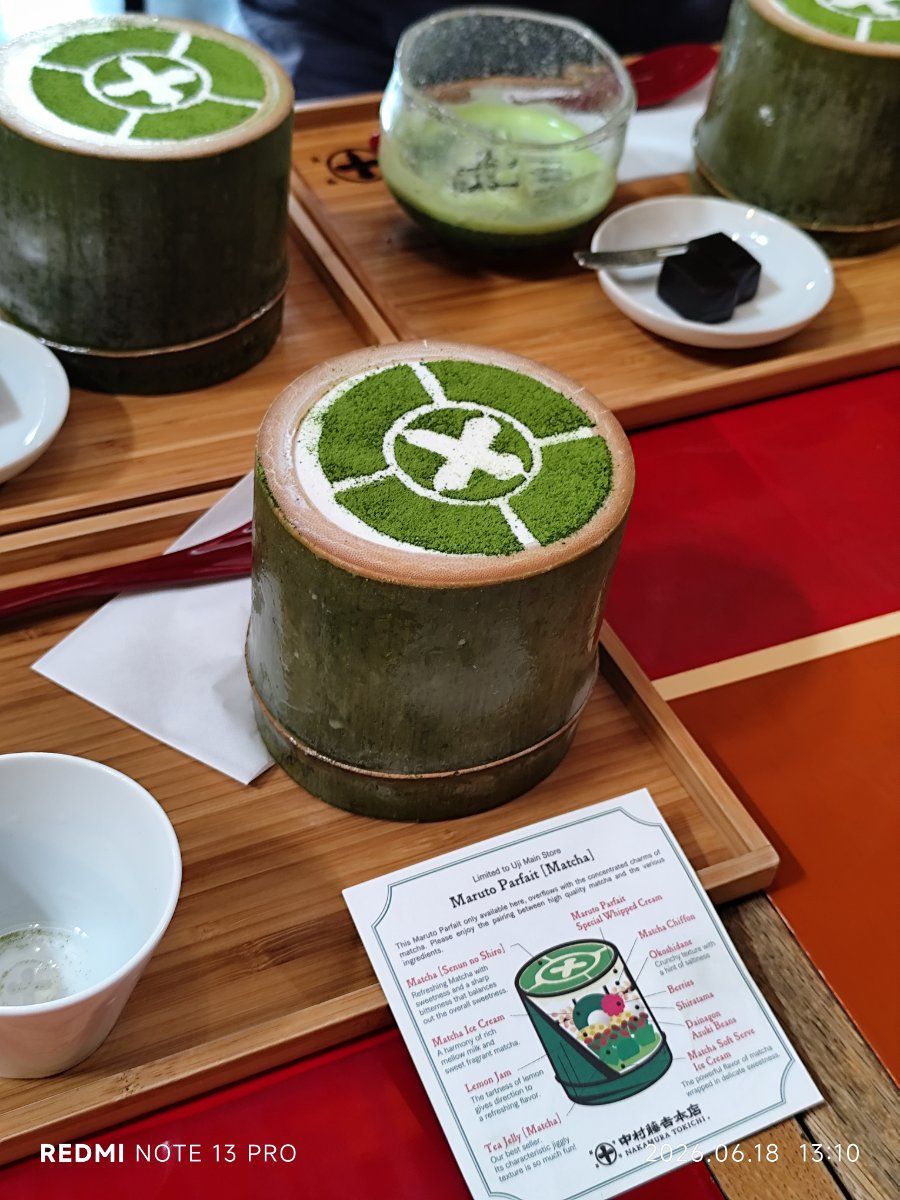 Món tráng miệng matcha kem tại quán trà lâu đời Nakamura Tokichi Honten ở Uji