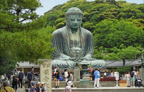 Tượng Đại Phật cao 13,35m bằng đồng tại chùa Kotoku-in, Kamakura