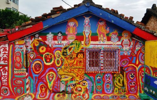 Làng cầu vồng Rainbow Village đầy màu sắc ở Đài Trung