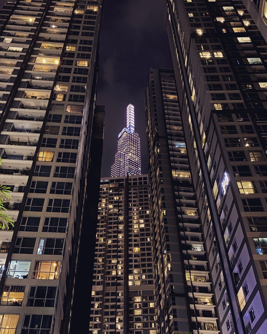 Tòa nhà Landmark 81 cao nhất Việt Nam bên sông Sài Gòn