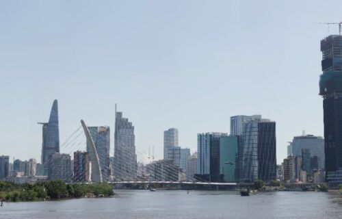 Toan canh skyline thanh pho Ho Chi Minh Sai Gon nhin tu xa
